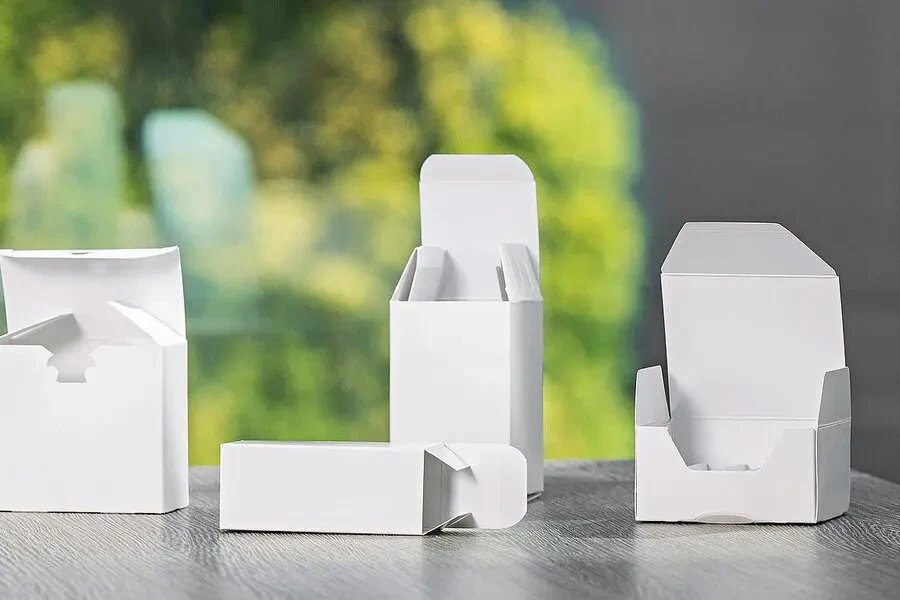 Folding boxes of different shapes and sizes