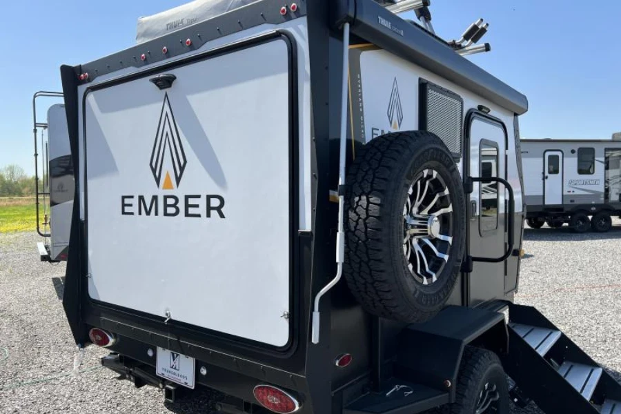 2022 Ember RV オーバーランド マイクロ シリーズ ROK トラベル トレーラー