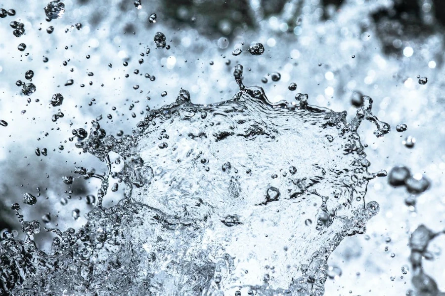 Image of clean water splashing