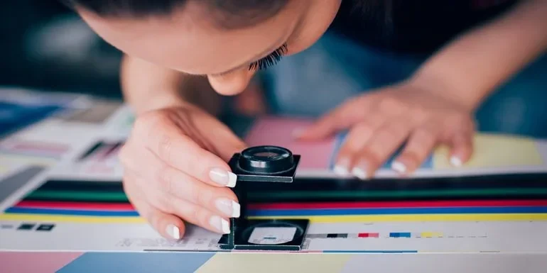 La stampa digitale consente ai marchi di realizzare design di packaging veramente distintivi che li distinguono dagli altri. Credito: guruXOX tramite Shutterstock.