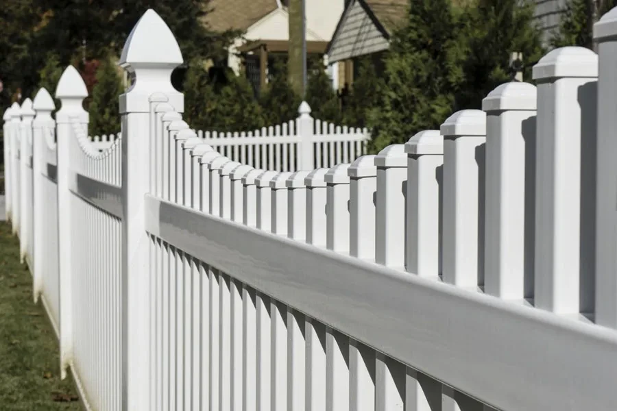 Picket Vinyl Fences