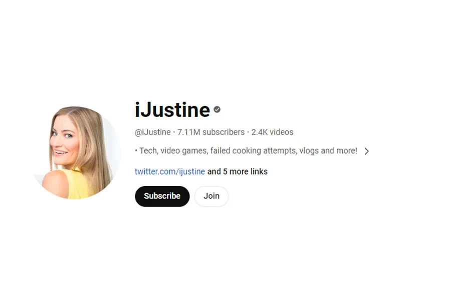 iJustine の YouTube ホームページのスクリーンショット