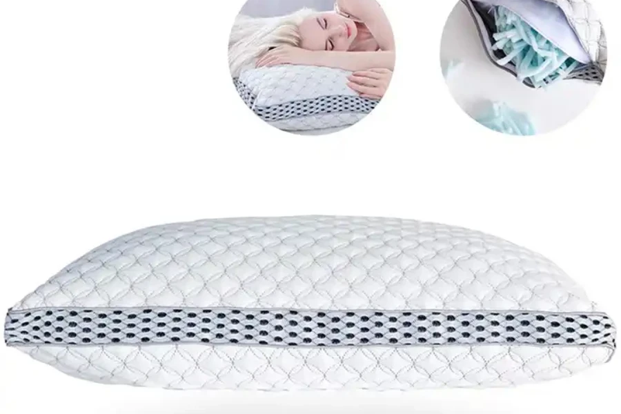 Una almohada viscoelástica triturada con funda de algodón.