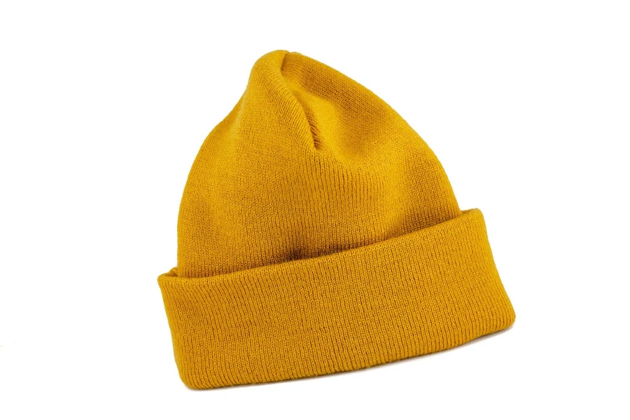 Topi tengkorak merserisasi warna mustard