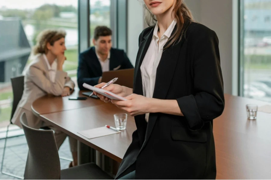 costumes et blazers pour femmes