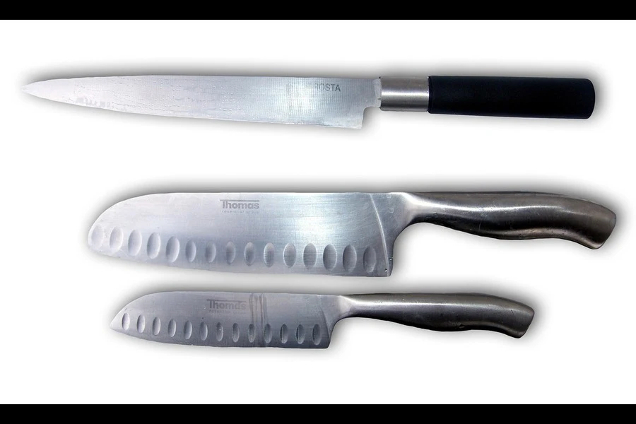 Um conjunto de três facas