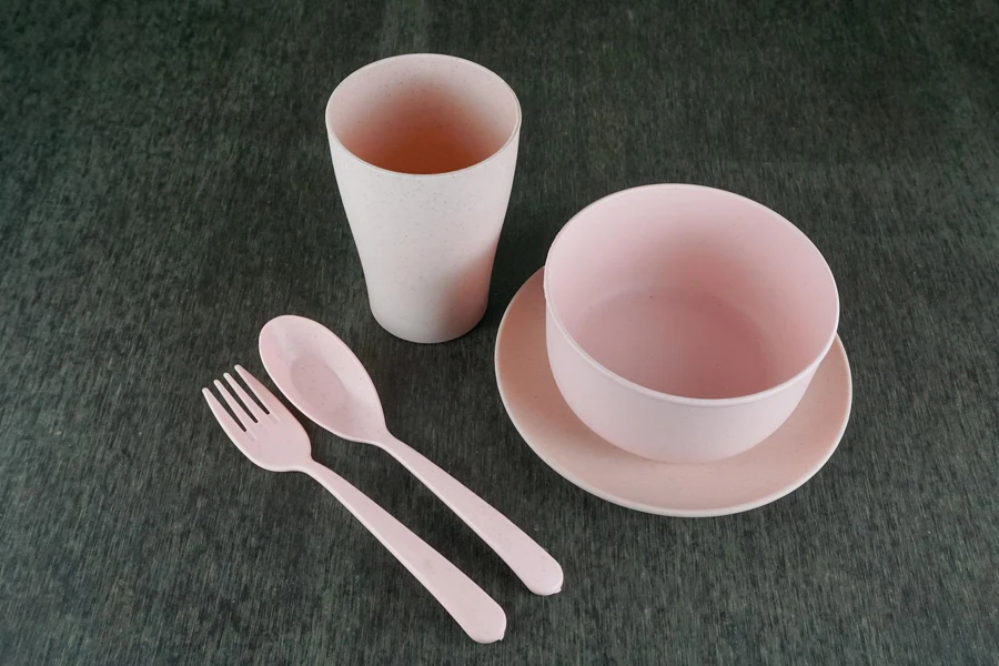 Pink melamine tableware for kids