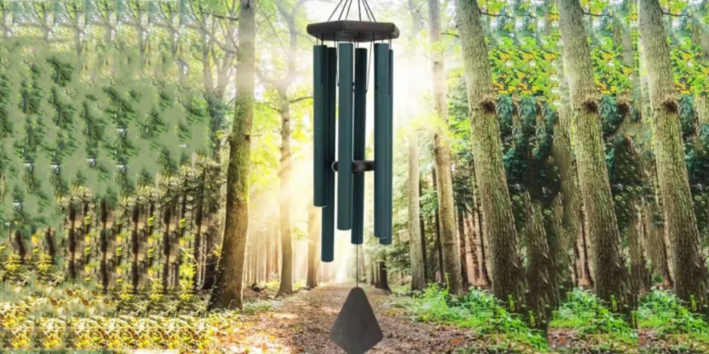 Tradizionale campanello a vento da esterno in alluminio e legno