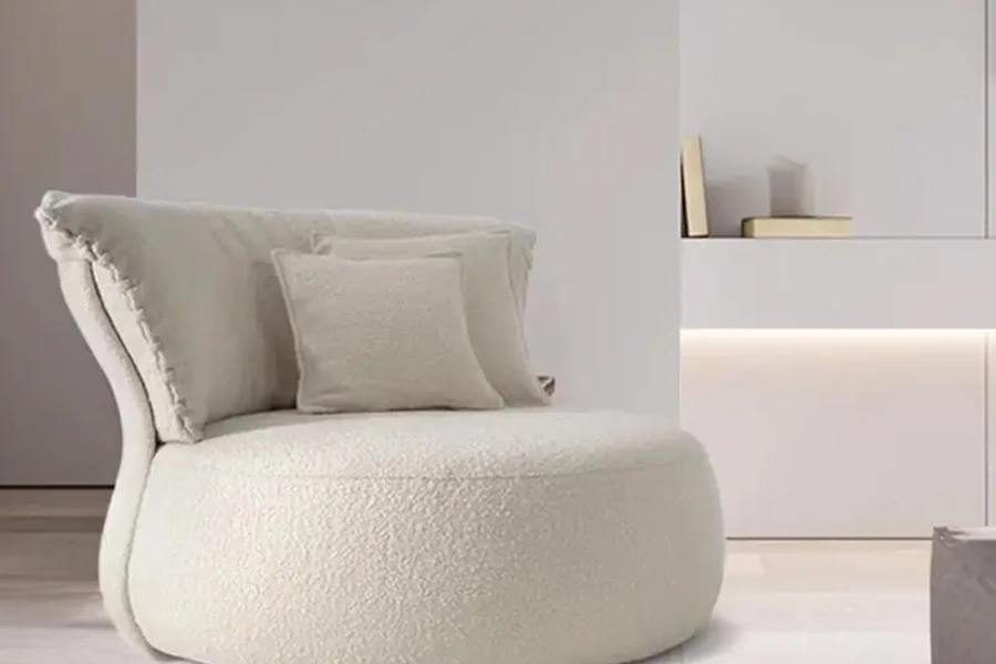 Beyaz puf kanatlı buklet sandalye