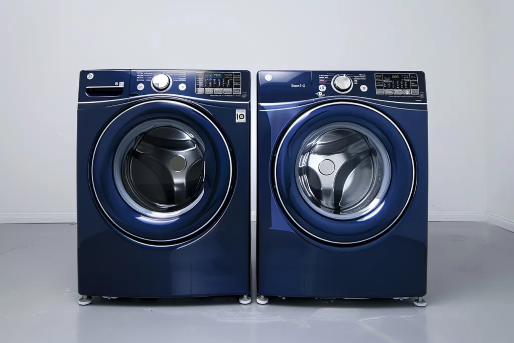 A vista frontal da grande secadora azul marinho de alto brilho e da configuração da máquina de lavar