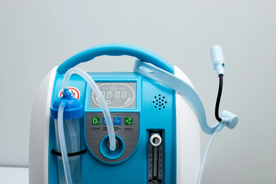Cilindro de oxígeno para poner gas a pacientes con trastornos respiratorios.