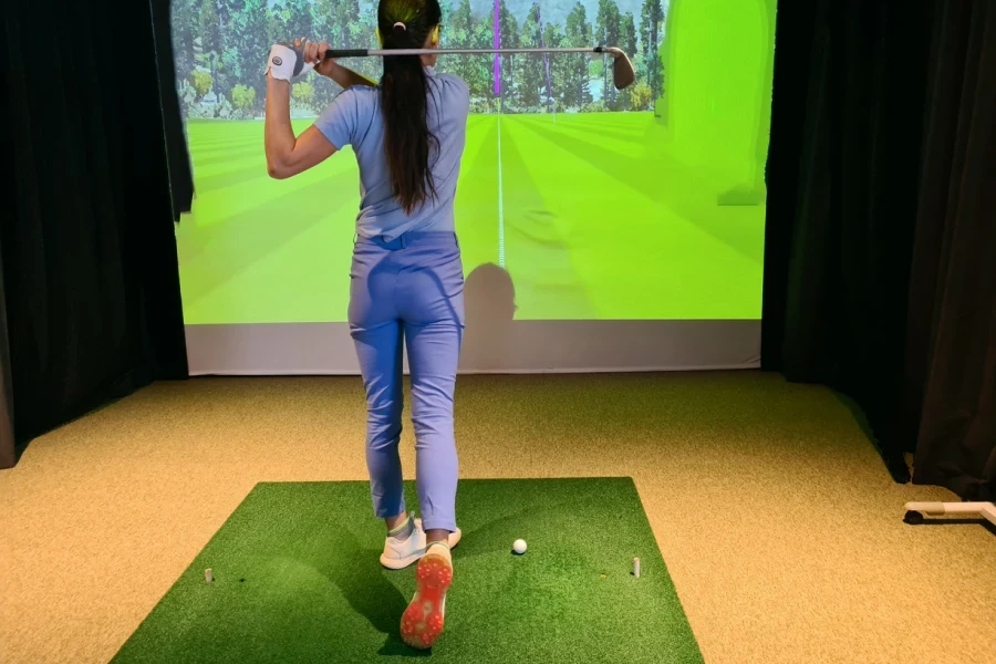 indoor golf clubs