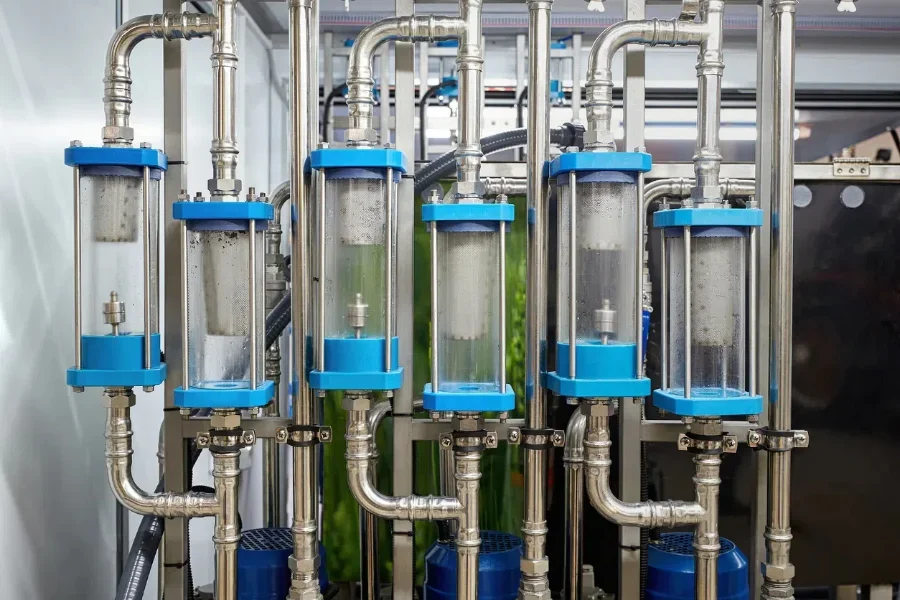 Instalação de laboratório para indústria química para filtragem e preparação de soluções para fertilizantes ou outros produtos químicos utilizados na indústria