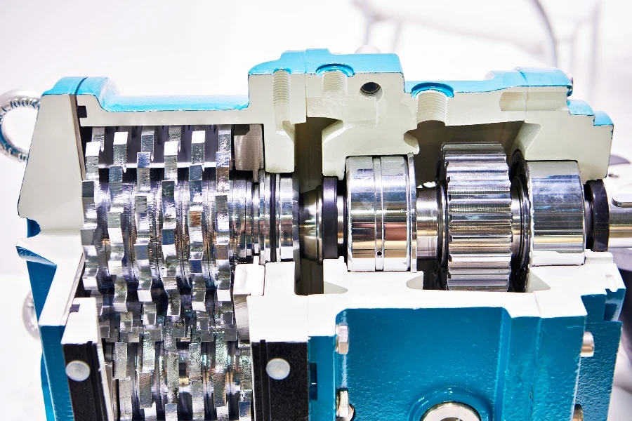 Cross section rotary lobe pump for water pipeline