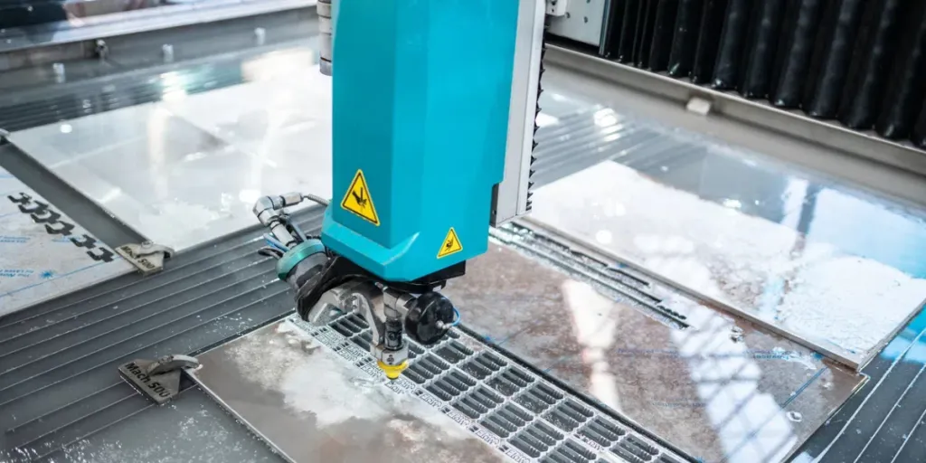 Industrial waterjet cutting machine