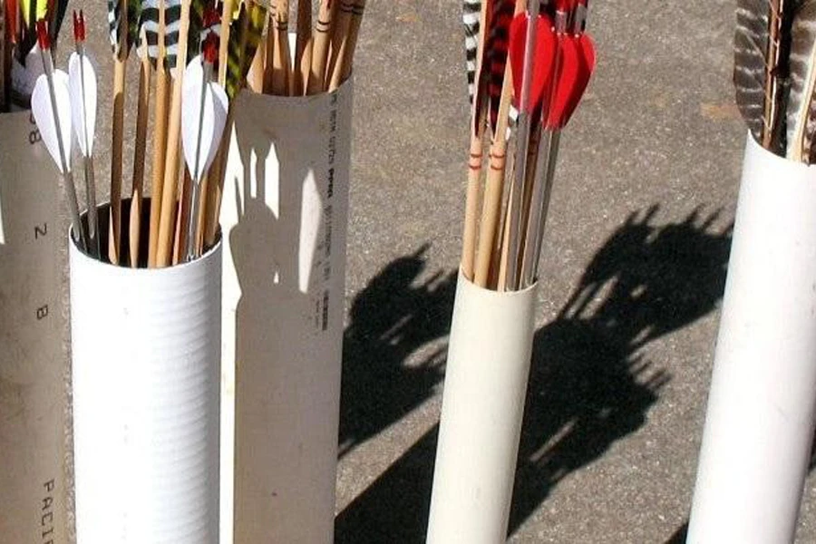 Multiple ground quivers filled with arrows