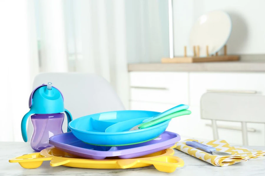 أطباق وملاعق PP آمنة للأطفال