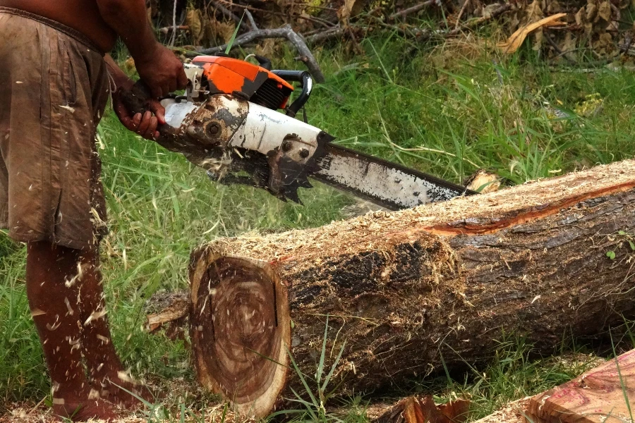 The Sawmilling used in industrial applications