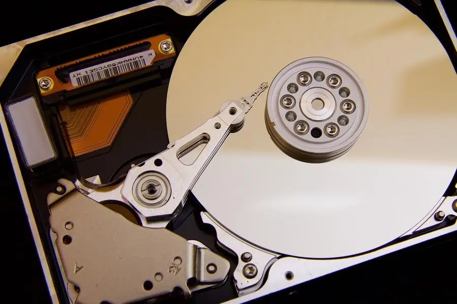 Hard drive untuk PC, pada dasarnya, adalah perangkat penyimpanan data