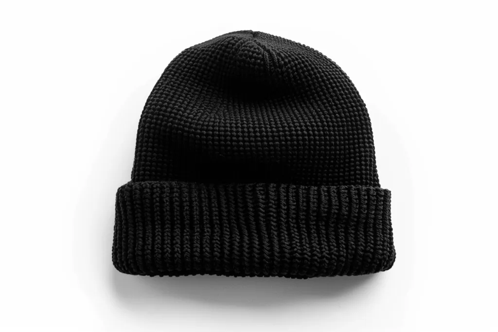 Gildan черная шапка
