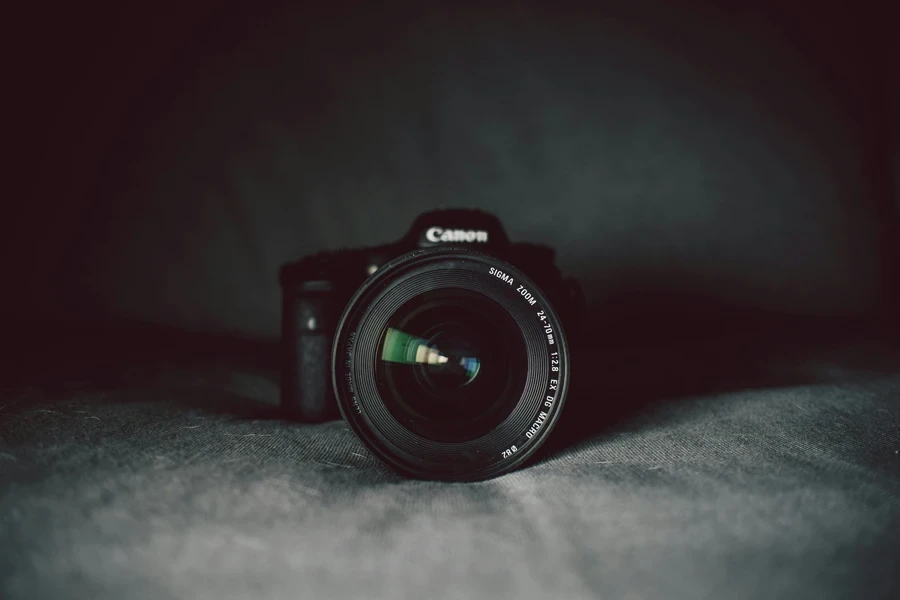 Kamera Dslr Canon Hitam