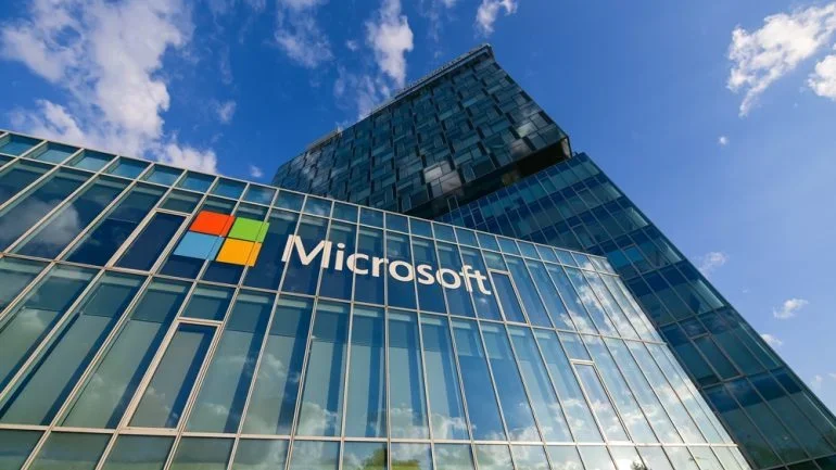 L'accent mis par Microsoft sur la confiance dans ses services a permis d'établir une relation durable avec le secteur mondial de la vente au détail. Crédit : Dragos Asaftei via Shutterstock.