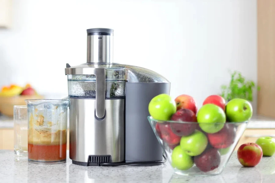 apple juice on juicer machine