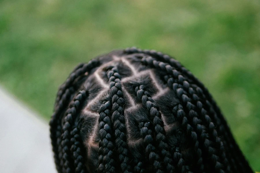 Knotless Braids - Sharp and Clean Eeeehh