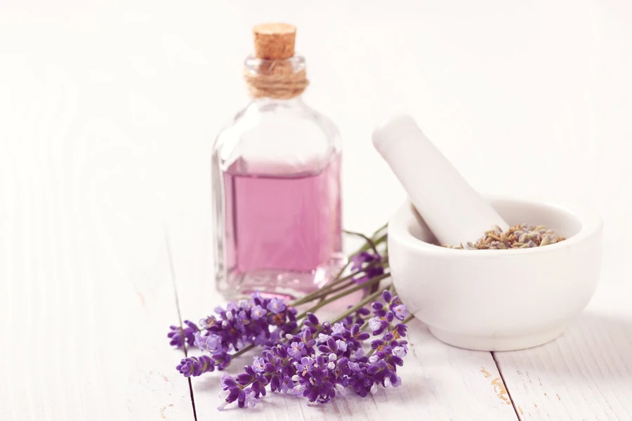 aromathérapie, parfum, plantes médicinales