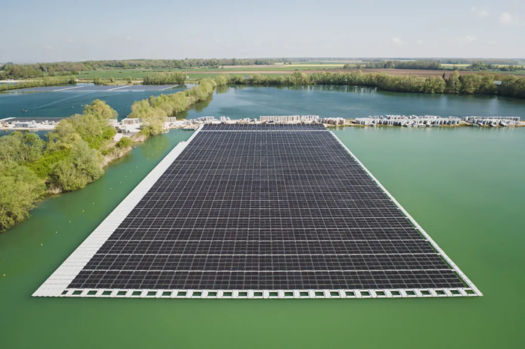 Projet de panneaux photovoltaïques flottants