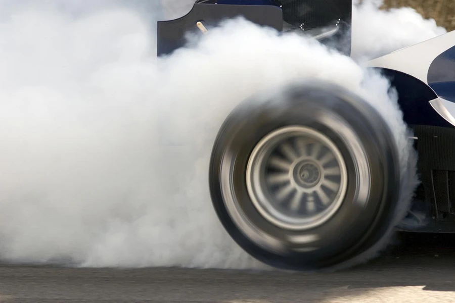 pneumatico da corsa per auto