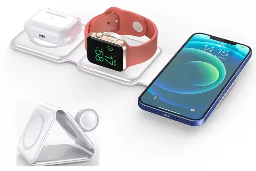 Foldable Custom Logo 15W Magnetic Wireless Qi Charger 3 in 1 Magnet Station Holder for iPhone, Apple Watch, and AirPods