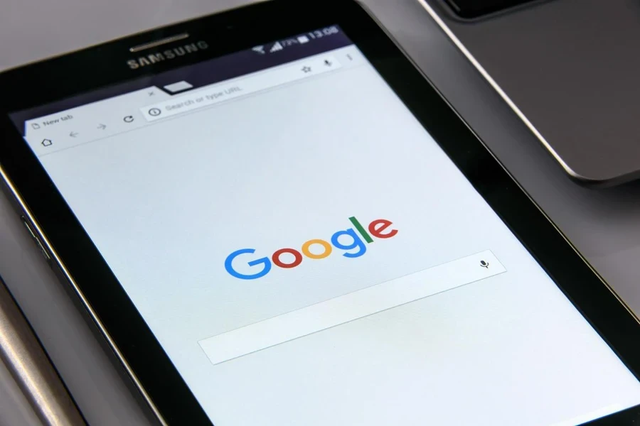 Visualización de la página de inicio de Google en el teléfono