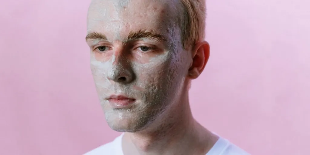 Man using a textured beauty product