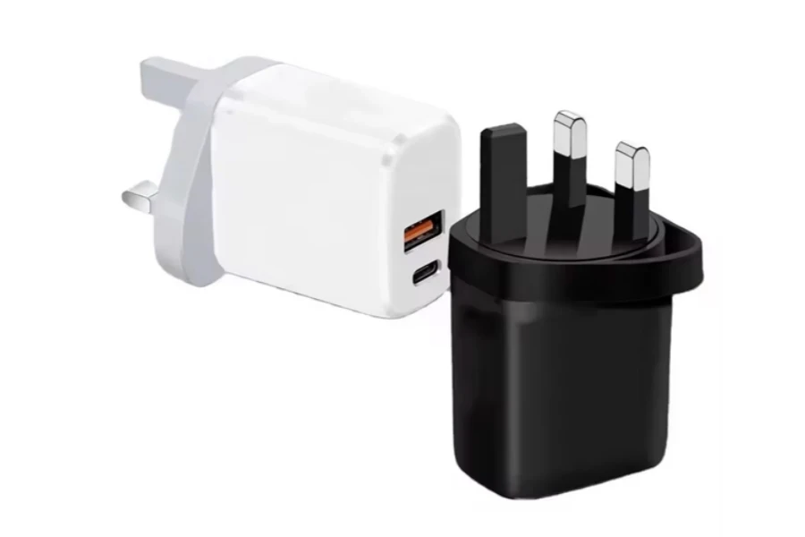 Wholesale Mini 20W UK US EU Plug QC3.0 Quick Charger PD 20W Phone Charger Dual Port Fast Wall Charger Adapter for Phone