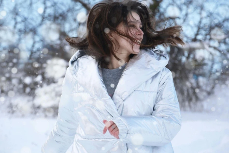 Manteau d'hiver blanc pour femme