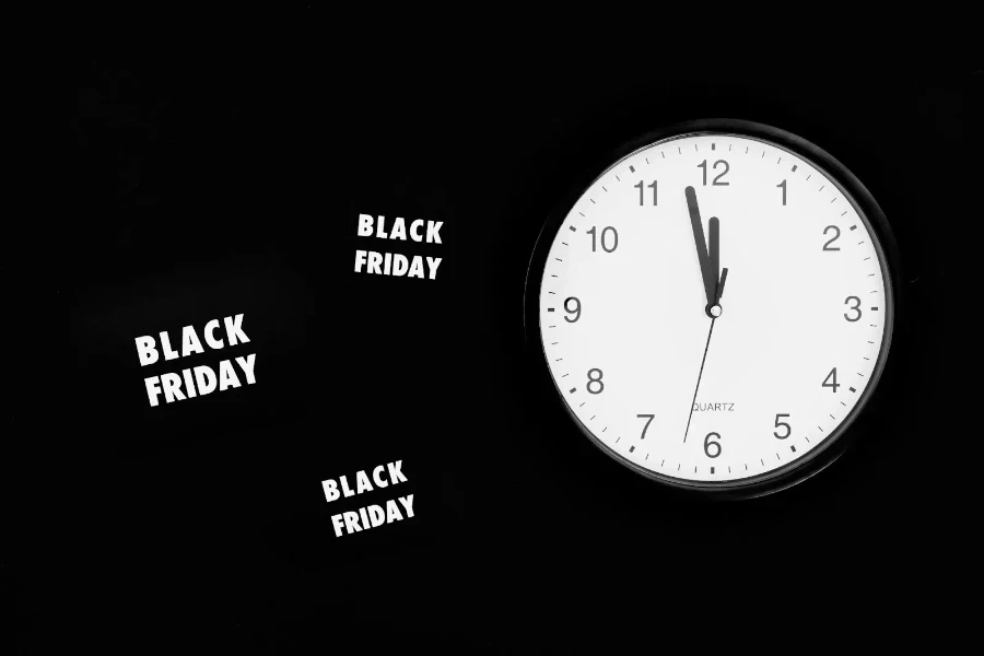 Contagem regressiva do relógio analógico para a Black Friday