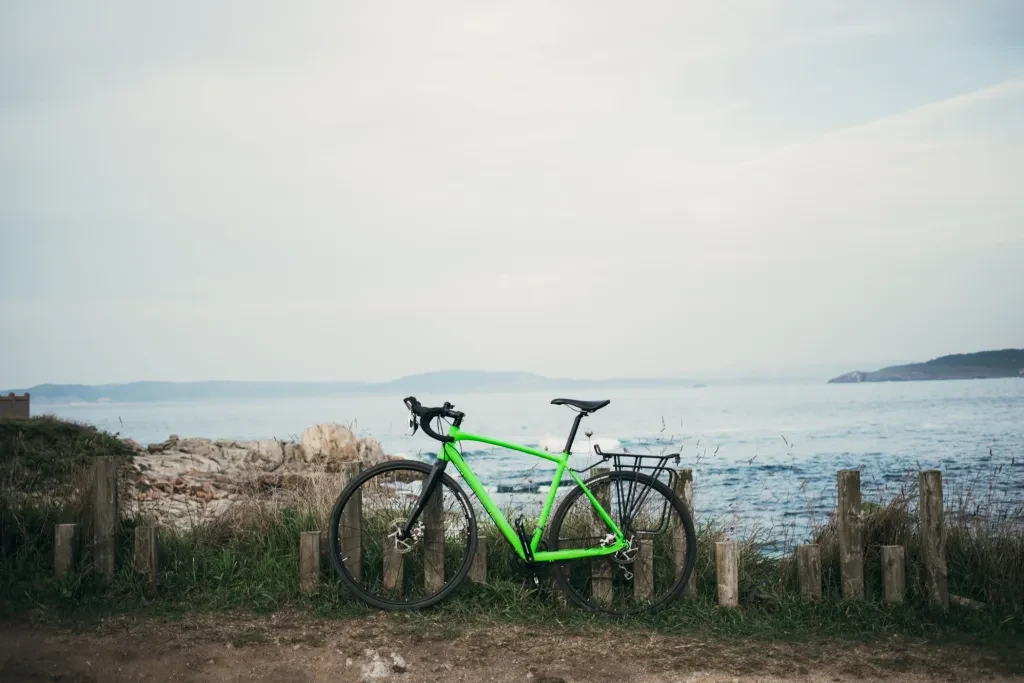 Bicicleta Verde Pela Água