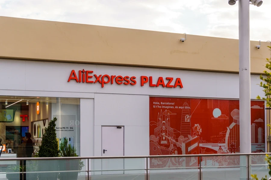 Aliexpress teslim alma teslimatları için plaza