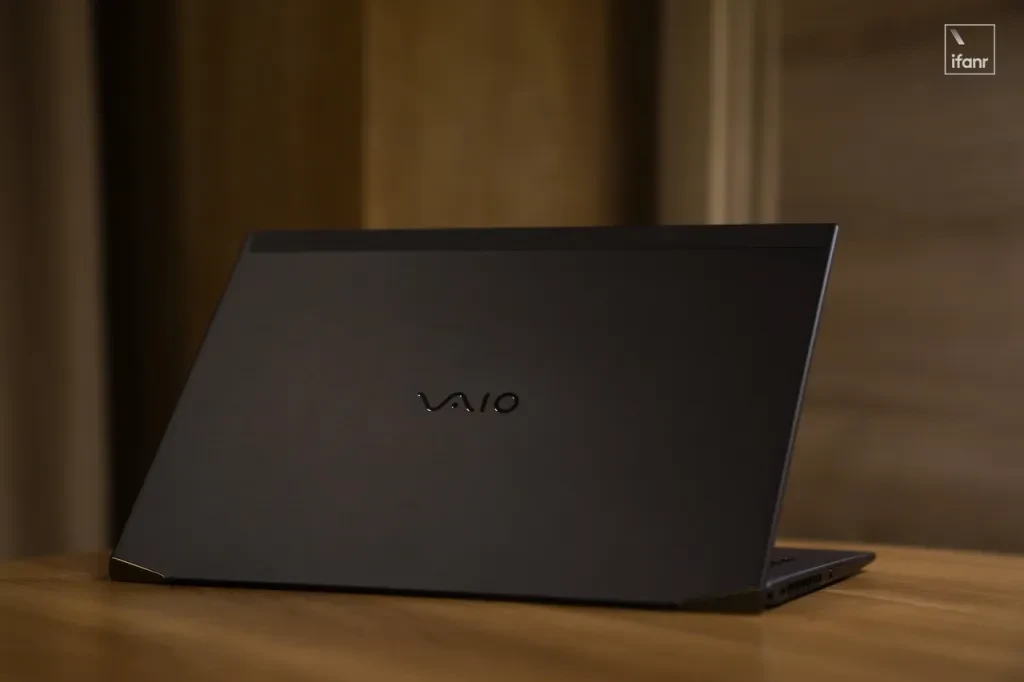 VAIO SX14-R ekran açıkken açık