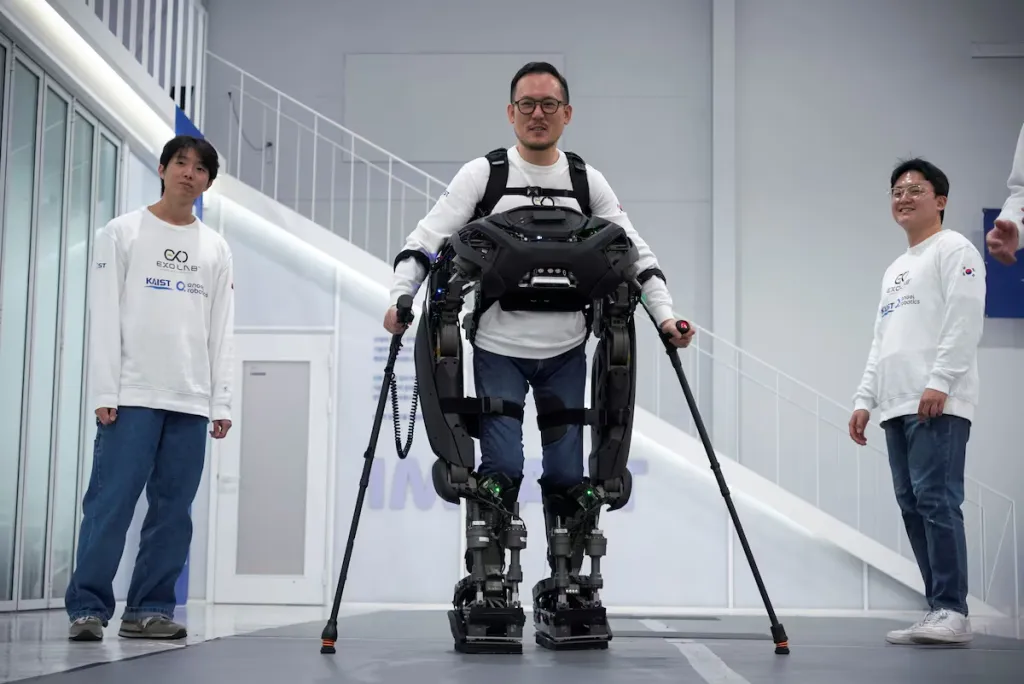 WalkON Suit F1 外骨格ロボット