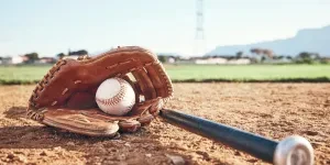 équipement de batte et de baseball