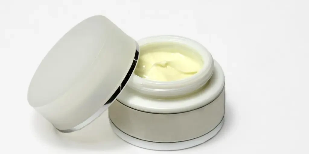 crema, lattina, cosmetici