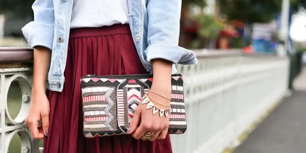 cream skirt