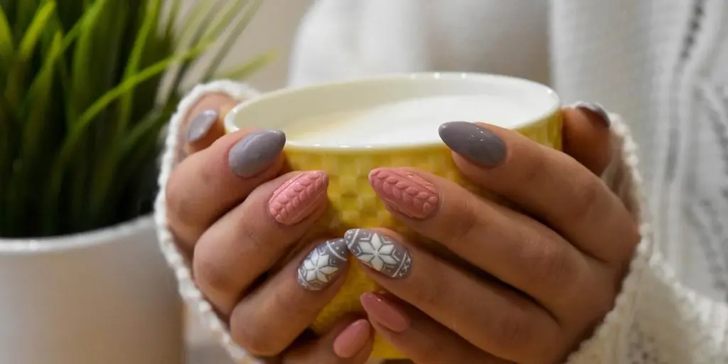 nails, hands, cup