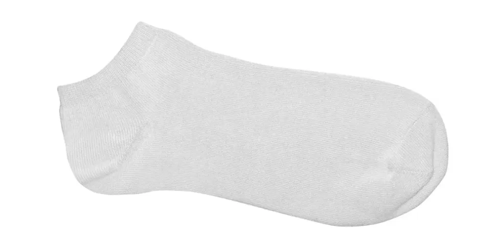 chaussettes isolées sur fond blanc