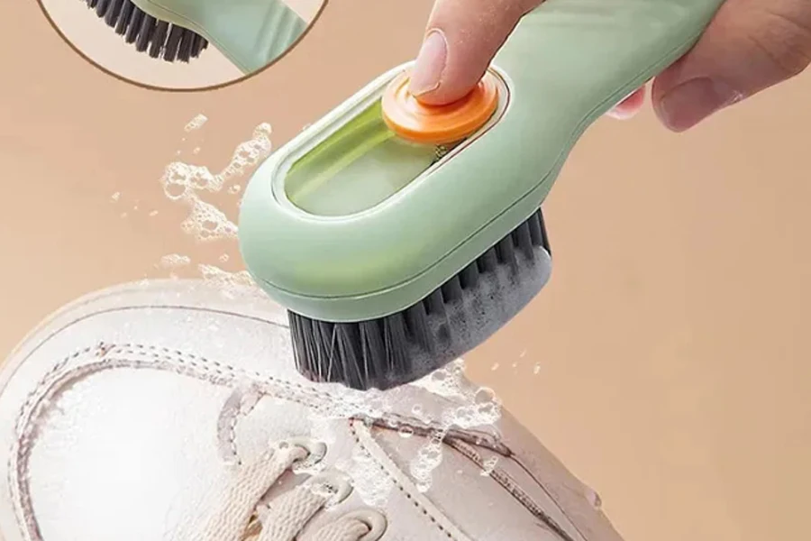 Automatic Liquid Laundry Scrub Brush