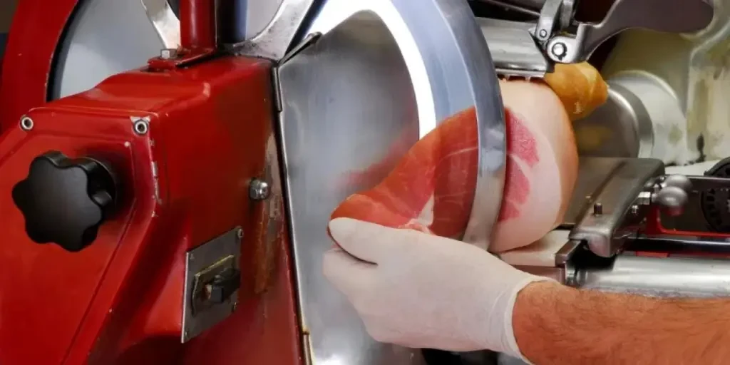 choosing-the-best-meat-slicer-for-your-business-n