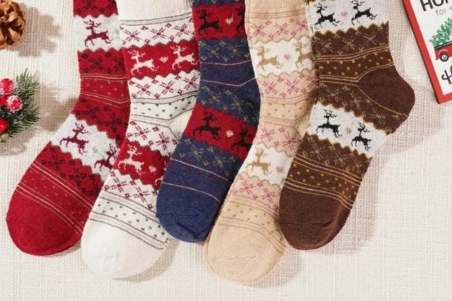 Autumn Winter Wool Socks Christmas Deer Jacquard Women's Mid-Calf Socks