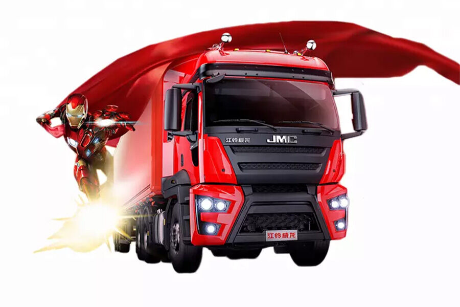 Грузовик JMC на белом фоне
